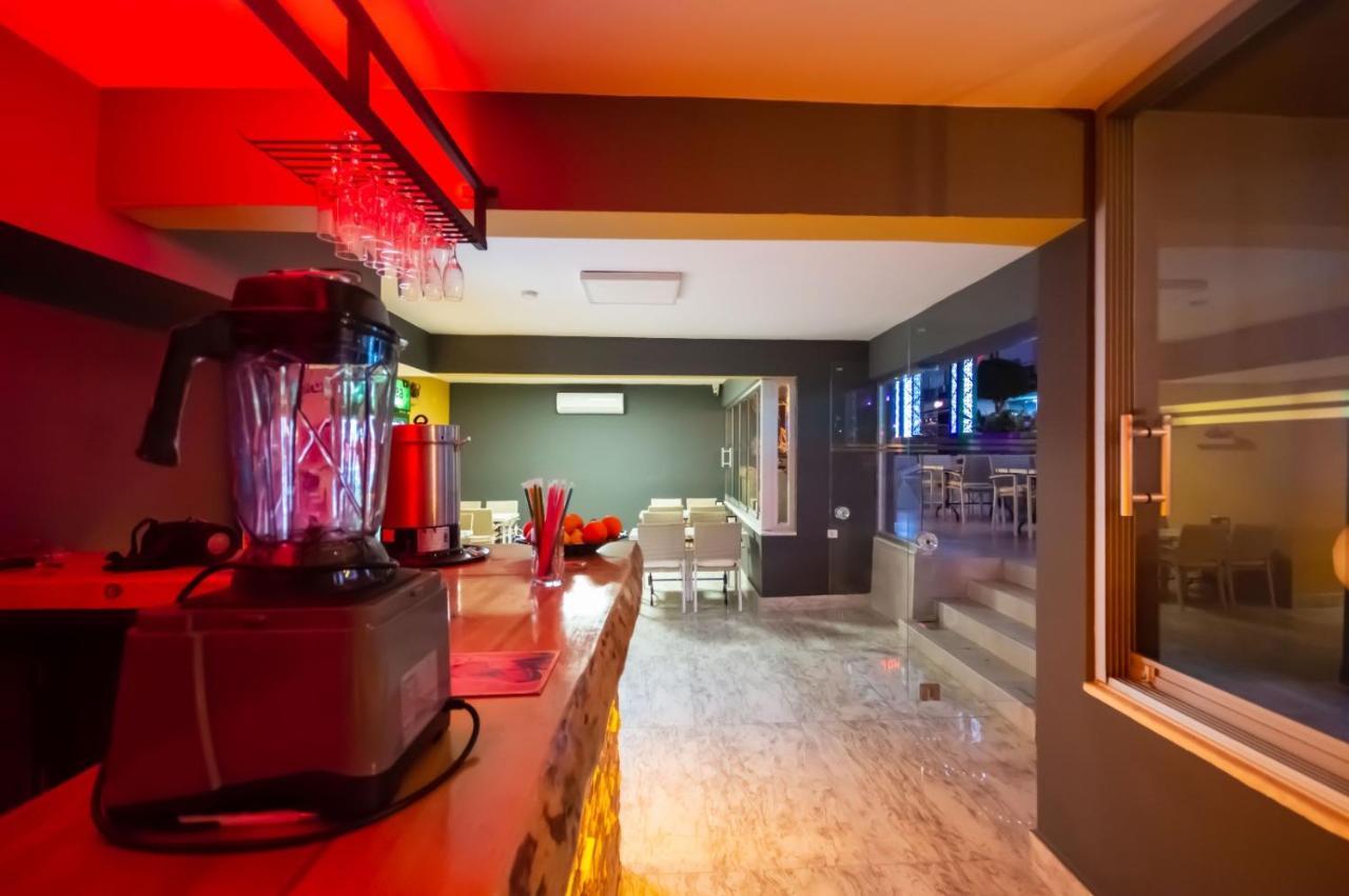 Moonbow Beach Hotel อลันยา ภายนอก รูปภาพ