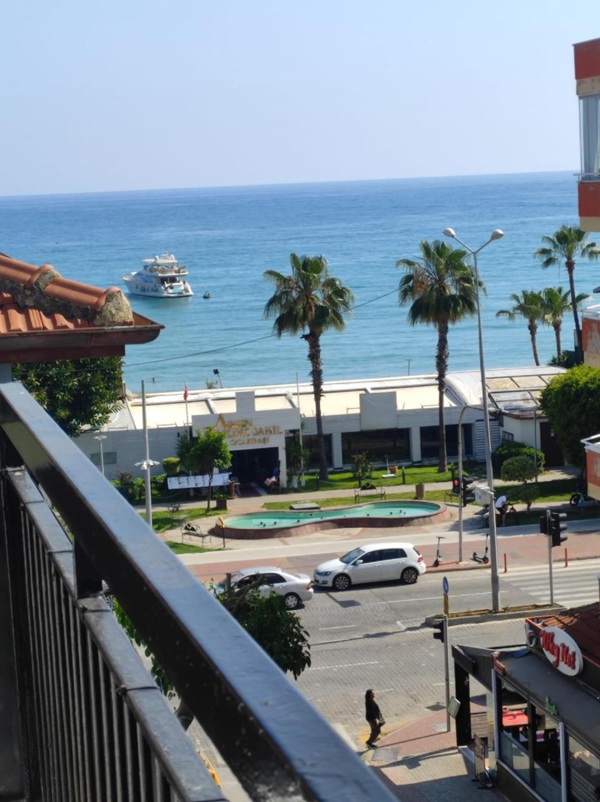Moonbow Beach Hotel อลันยา ภายนอก รูปภาพ